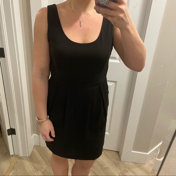 Black dress with POCKETS - Picture 3 of 9